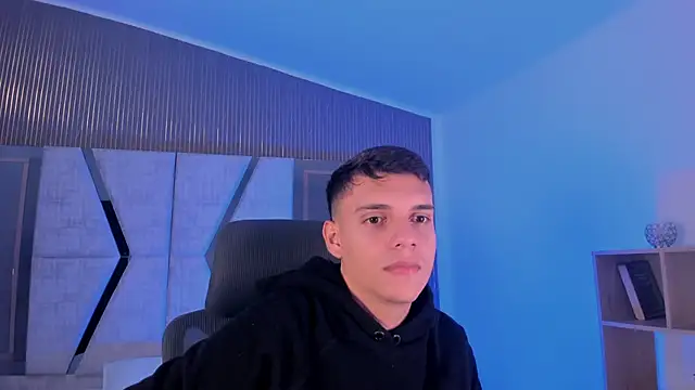 JacobRoberts1 online show from October 2025 08:13:02 PM