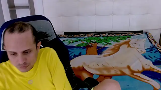 Snapshot of JhonTorres018 chatting on November 2025 03:52:02 AM JhonTorres018 online show from November 2025 03:52:02 AM