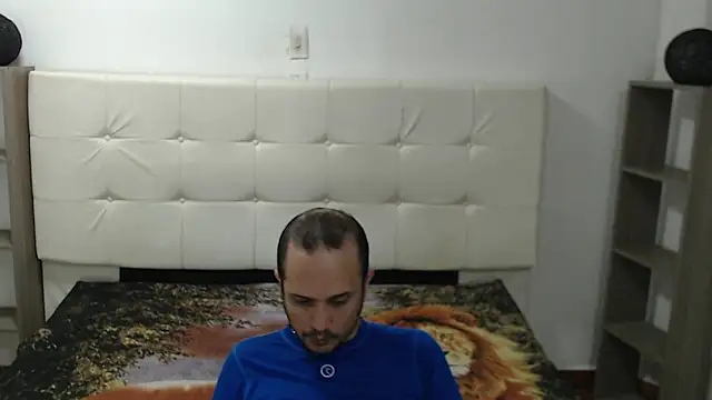 Snapshot of JhonTorres018 chatting on November 2025 04:01:02 AM JhonTorres018 online show from November 2025 04:01:02 AM