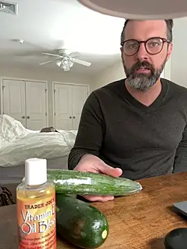 Snapshot of plaintreebull chatting on February 2026 04:35:01 PM plaintreebull online show from February 2026 04:35:01 PM