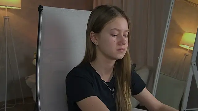 EveMundie online show from January 2026 12:53:01 PM