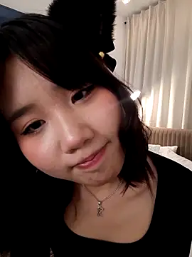 Snapshot of HitomiAoki chatting on February 2025 01:11:02 AM HitomiAoki online show from February 2025 01:11:02 AM