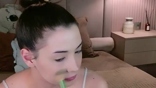 Alice Deleon online show from June 2026 11:04:01 AM