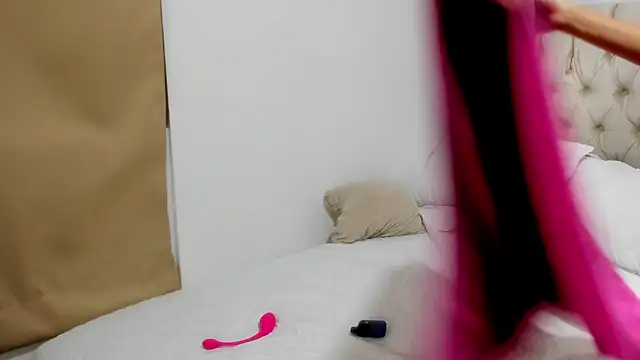 Hotcouple1 Xx online show from March 2025 05:38:02 AM