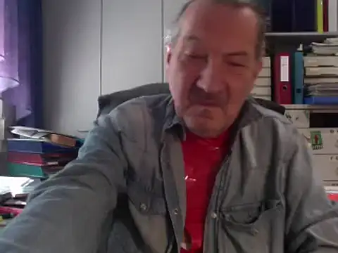 Snapshot of HMStraps01 chatting on January 2025 11:43:02 AM HMStraps01 online show from January 2025 11:43:02 AM