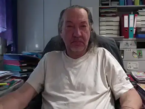 Snapshot of HMStraps01 chatting on March 2025 06:11:02 AM HMStraps01 online show from March 2025 06:11:02 AM