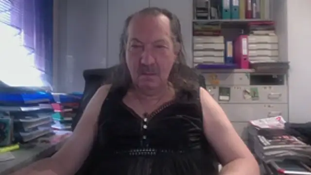 Snapshot of HMStraps01 chatting on February 2026 07:07:02 AM HMStraps01 online show from February 2026 07:07:02 AM