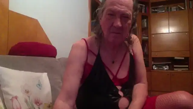 Snapshot of HMStraps01 chatting on March 2026 05:53:02 PM HMStraps01 online show from March 2026 05:53:02 PM