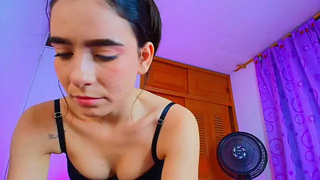 Snapshot of Peach_Rose_ chatting on March 2025 03:02:01 AM Peach Rose online show from March 2025 03:02:01 AM