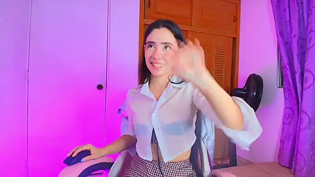 Snapshot of Peach_Rose_ chatting on March 2025 01:35:02 AM Peach Rose online show from March 2025 01:35:02 AM