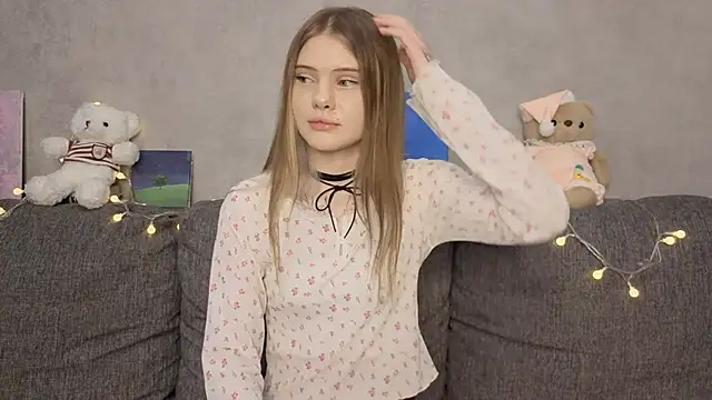CarolinePepper online show from May 2026 01:30:02 PM