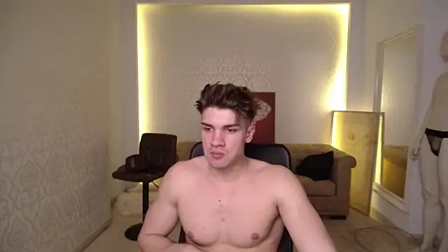 MaxKaiden online show from February 2025 12:03:02 PM