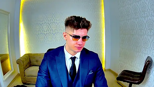 MaxKaiden online show from February 2026 06:21:01 AM