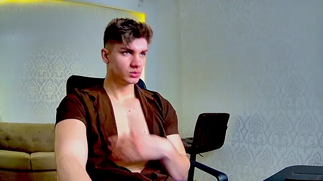 Snapshot of MaxKaiden chatting on March 2026 06:09:02 AM MaxKaiden online show from March 2026 06:09:02 AM