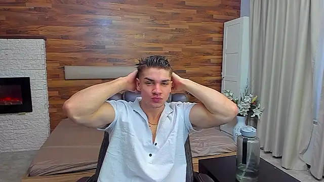 Snapshot of MaxKaiden chatting on March 2026 06:18:01 AM MaxKaiden online show from March 2026 06:18:01 AM