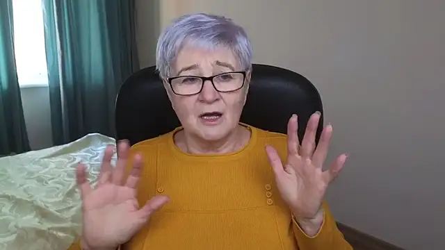 Snapshot of Sandra_Snowflake chatting on February 2025 07:59:02 AM Sandra Snowflake online show from February 2025 07:59:02 AM