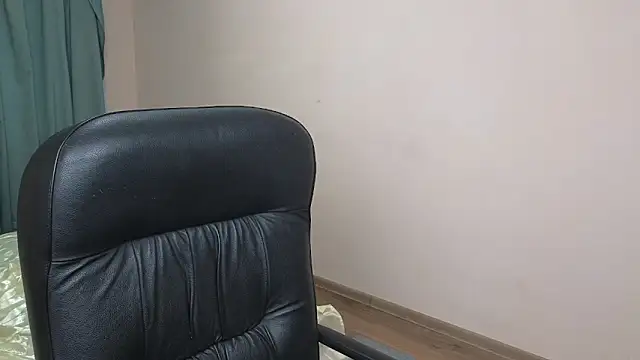 Snapshot of Sandra_Snowflake chatting on March 2025 03:59:02 AM Sandra Snowflake online show from March 2025 03:59:02 AM