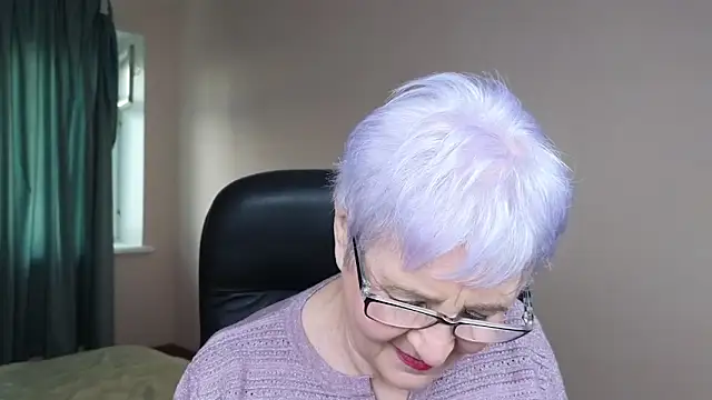 Snapshot of Sandra_Snowflake chatting on March 2025 03:56:02 AM Sandra Snowflake online show from March 2025 03:56:02 AM