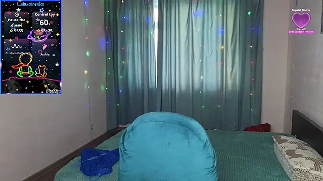 Snapshot of Sandra_Snowflake chatting on October 2025 02:01:01 PM Sandra Snowflake online show from October 2025 02:01:01 PM