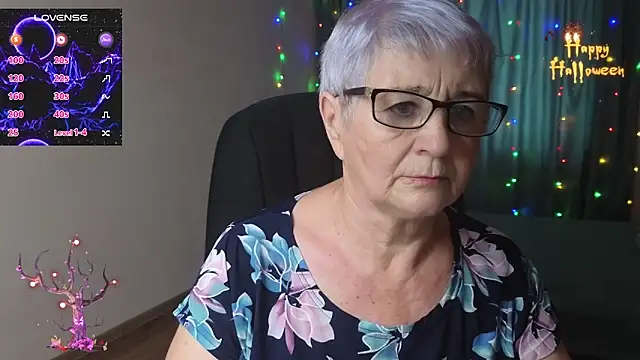 Snapshot of Sandra_Snowflake chatting on October 2025 07:56:01 AM Sandra Snowflake online show from October 2025 07:56:01 AM