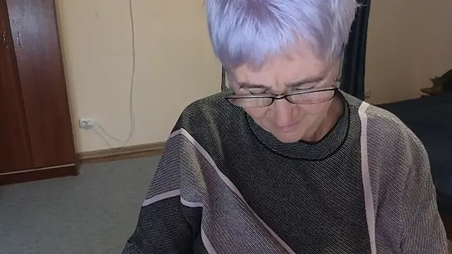 Snapshot of Sandra_Snowflake chatting on November 2025 12:06:01 PM Sandra Snowflake online show from November 2025 12:06:01 PM