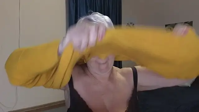 Snapshot of Sandra_Snowflake chatting on November 2025 04:01:01 AM Sandra Snowflake online show from November 2025 04:01:01 AM