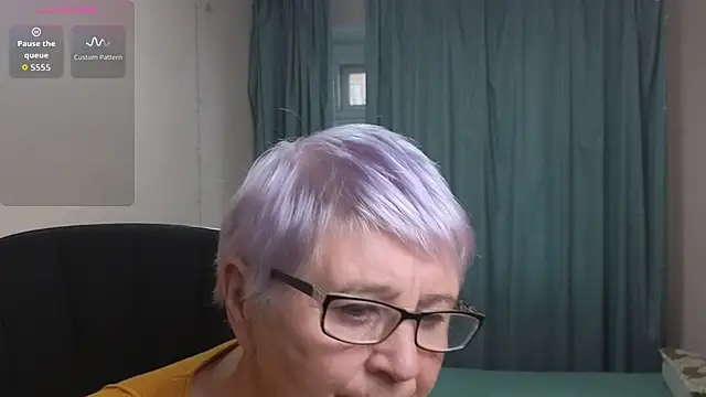 Snapshot of Sandra_Snowflake chatting on November 2025 12:20:01 PM Sandra Snowflake online show from November 2025 12:20:01 PM