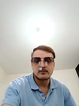 Snapshot of Eusuntnoulgigolo chatting on February 2025 04:21:02 PM Eusuntnoulgigolo online show from February 2025 04:21:02 PM