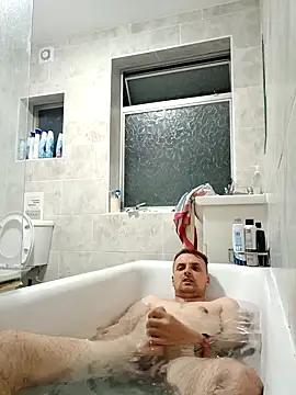 Snapshot of Eusuntnoulgigolo chatting on September 2025 07:25:01 PM Eusuntnoulgigolo online show from September 2025 07:25:01 PM