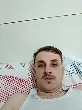 Snapshot of Eusuntnoulgigolo chatting on October 2025 06:38:02 PM Eusuntnoulgigolo online show from October 2025 06:38:02 PM