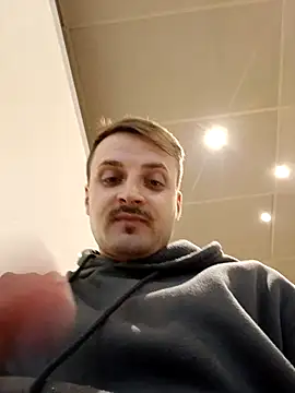 Snapshot of Eusuntnoulgigolo chatting on October 2025 07:45:02 PM Eusuntnoulgigolo online show from October 2025 07:45:02 PM