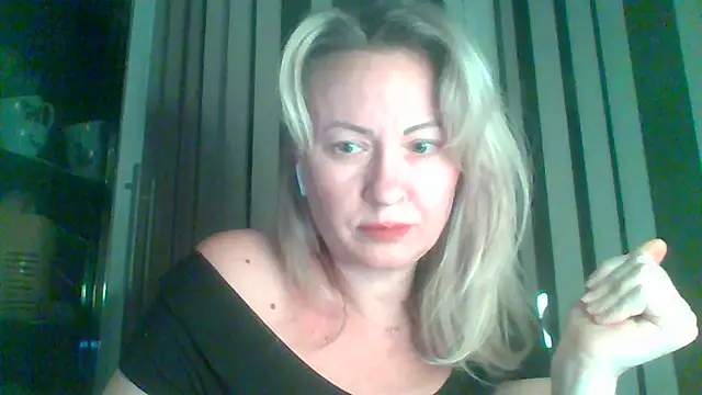 Mary888x online show from February 2025 06:15:02 PM
