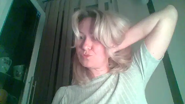 Mary888x online show from February 2025 08:22:02 PM