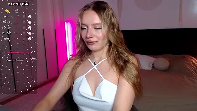 LunaticaBae online show from March 2025 01:11:02 AM