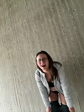 Snapshot of AvaFlowers6 chatting on November 2025 12:25:01 PM AvaFlowers6 online show from November 2025 12:25:01 PM