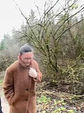 Snapshot of AvaFlowers6 chatting on December 2025 08:31:01 AM AvaFlowers6 online show from December 2025 08:31:01 AM