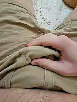 Snapshot of skiciyunis chatting on March 2025 12:09:02 PM skiciyunis online show from March 2025 12:09:02 PM