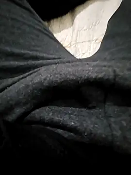 Snapshot of skiciyunis chatting on January 2026 02:41:02 PM skiciyunis online show from January 2026 02:41:02 PM