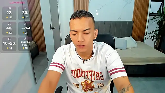 Rafa2004Cruz online show from September 2025 12:06:01 PM