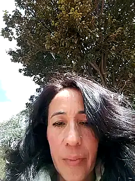 Coeur de luxure online show from February 2025 06:47:02 PM