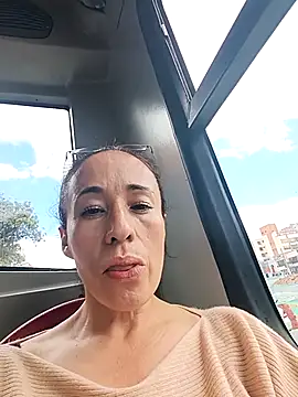 Coeur de luxure online show from February 2026 05:24:01 PM