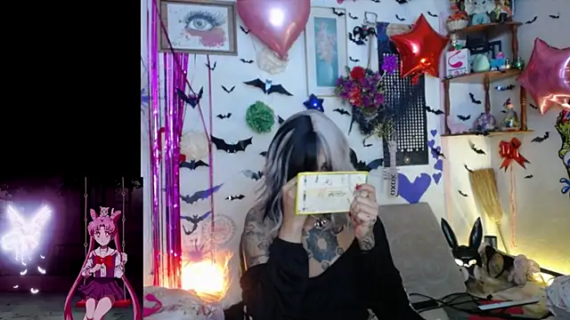 purplekattlyn online show from April 2026 10:02:02 AM