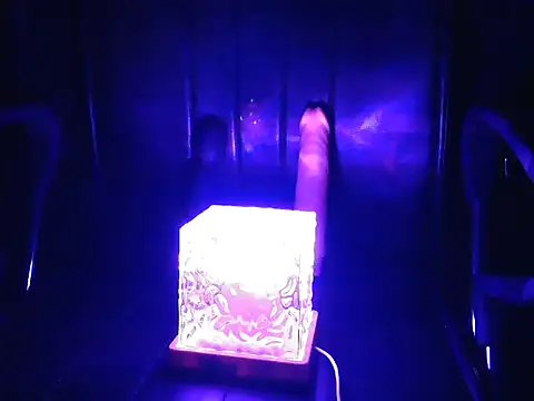 PreetyKitten online show from December 2025 02:11:01 PM