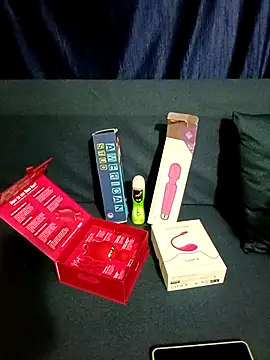 PreetyKitten online show from July 2026 05:31:01 PM