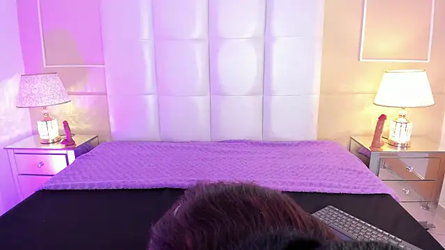 Snapshot of Pariss-Salvatore chatting on March 2025 07:38:01 PM Pariss-Salvatore online show from March 2025 07:38:01 PM