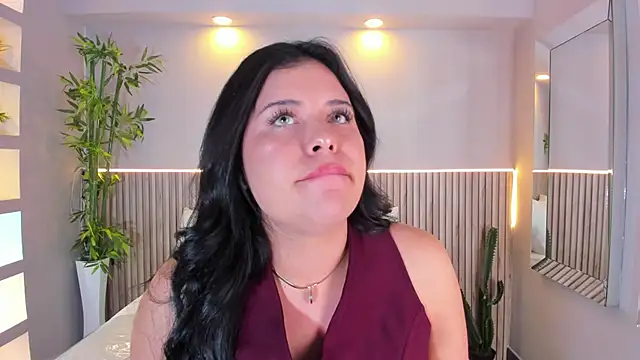 Snapshot of GeorginaReyes chatting on December 2025 10:39:02 PM GeorginaReyes online show from December 2025 10:39:02 PM