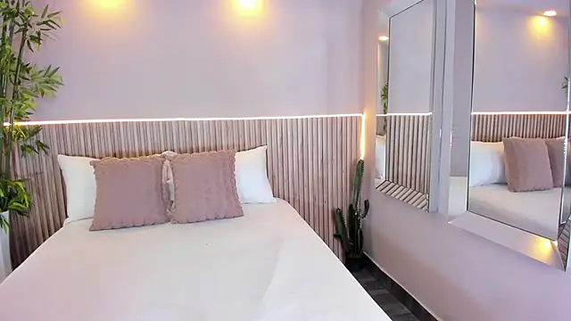 Snapshot of GeorginaReyes chatting on January 2026 10:47:02 PM GeorginaReyes online show from January 2026 10:47:02 PM