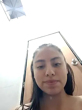 Snapshot of emily_envivo010 chatting on February 2025 09:55:01 AM emily envivo010 online show from February 2025 09:55:01 AM