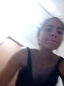 Snapshot of emily_envivo010 chatting on February 2025 09:37:01 PM emily envivo010 online show from February 2025 09:37:01 PM