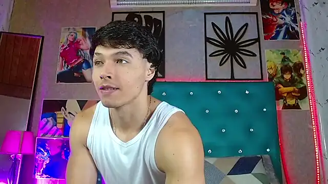 LiamAndrewzz online show from June 2026 07:23:01 AM